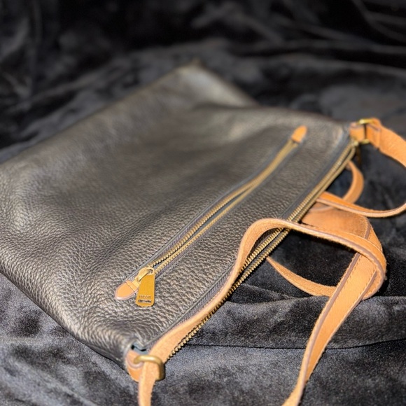 Fossil Black and Tan Crossbody Bag with Structured Elegance - Picture 9 of 14